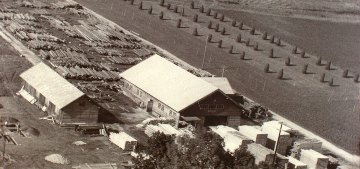 Das Betriebsgelände von Feldbacher Holz 1953.